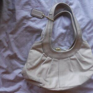 Vintage Coach Ergo In Chalk Leather Features Kiss Lock Hobo
